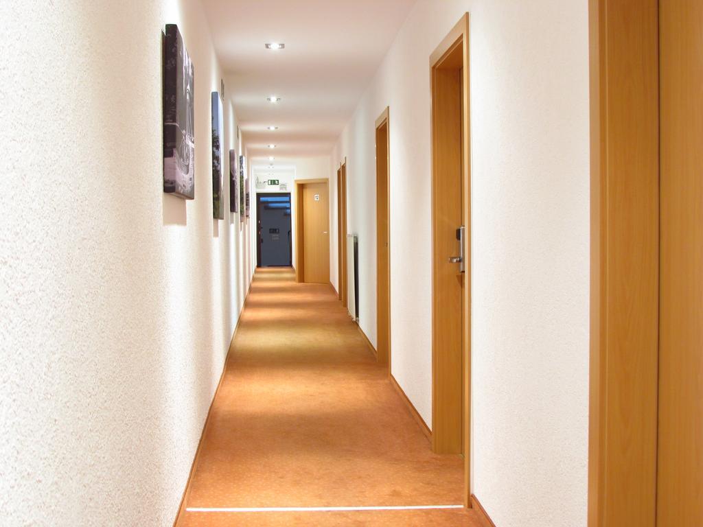 Hotel Am Schloss Darmstaedter Hof バート・ホンブルク エクステリア 写真