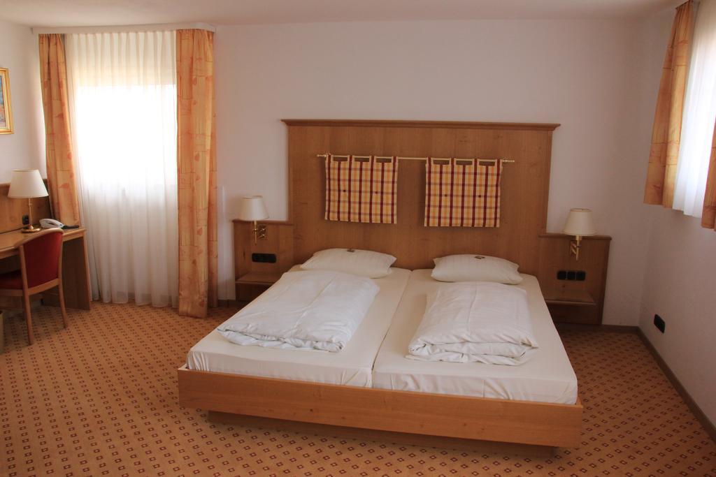 Hotel Am Schloss Darmstaedter Hof バート・ホンブルク 部屋 写真