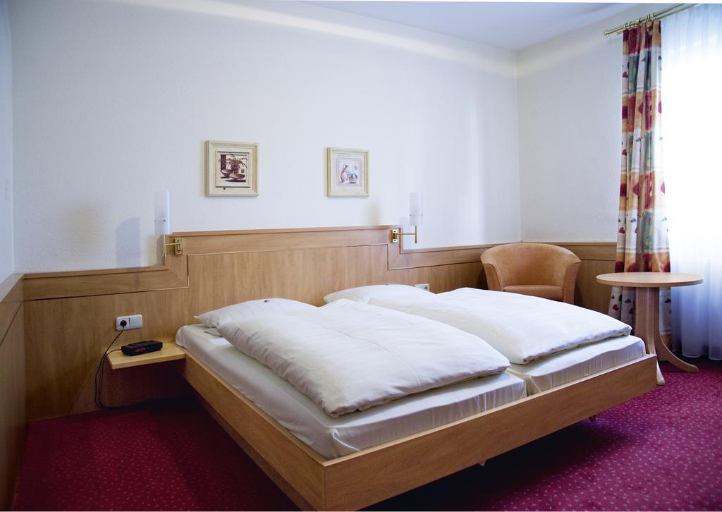 Hotel Am Schloss Darmstaedter Hof バート・ホンブルク 部屋 写真